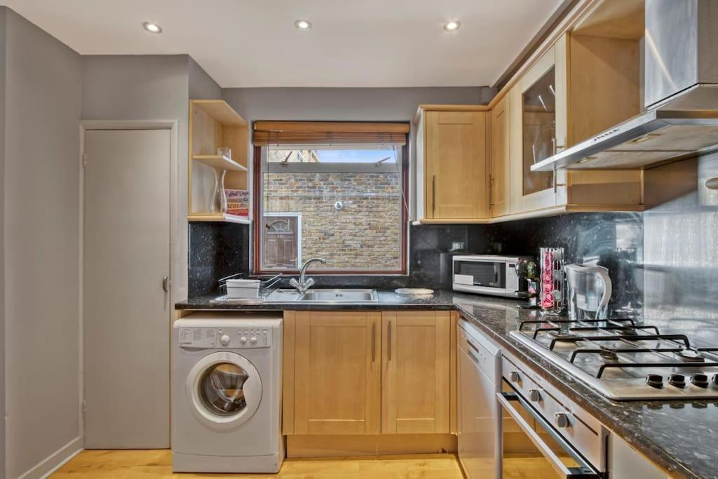 Lovely 3-Bed Clapham Common Лондон Экстерьер фото