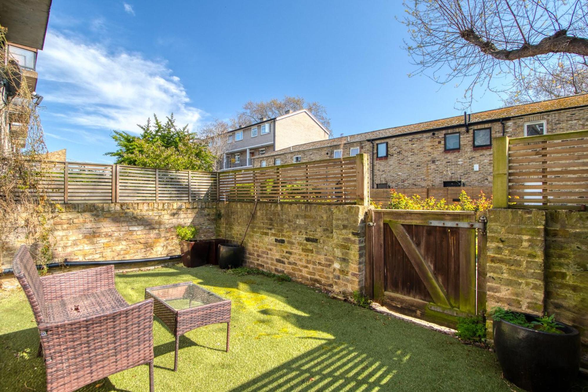 Lovely 3-Bed Clapham Common Лондон Экстерьер фото